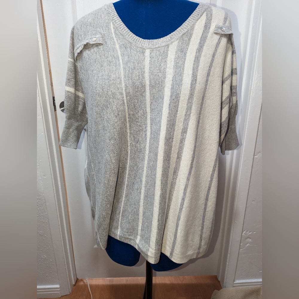 Young Threads Grey Sweater - Picture 2 of 6